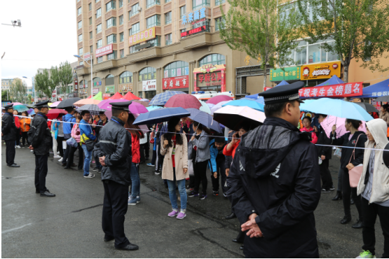 珲春市公安局全力为高考保驾护航
