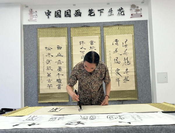 珲春半山颐养服务中心6.jpg