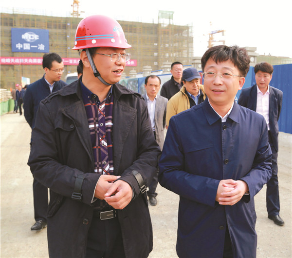 张吉锋:按时保质完成建设 打造地校合作典范